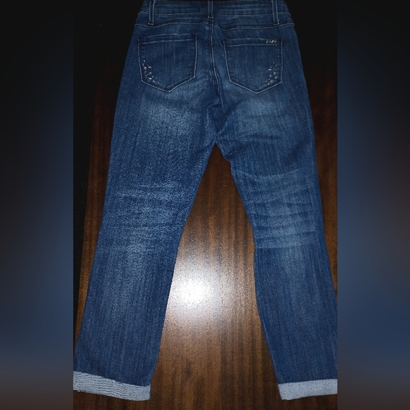 Bebe Ripped capris Jeans - Picture 6 of 8
